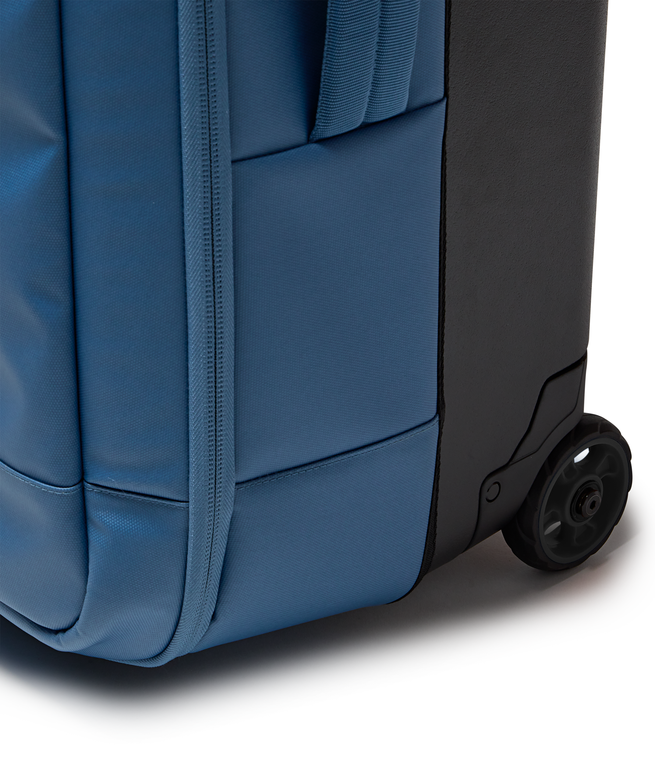 Good Latitude 30" Rolling Duffel