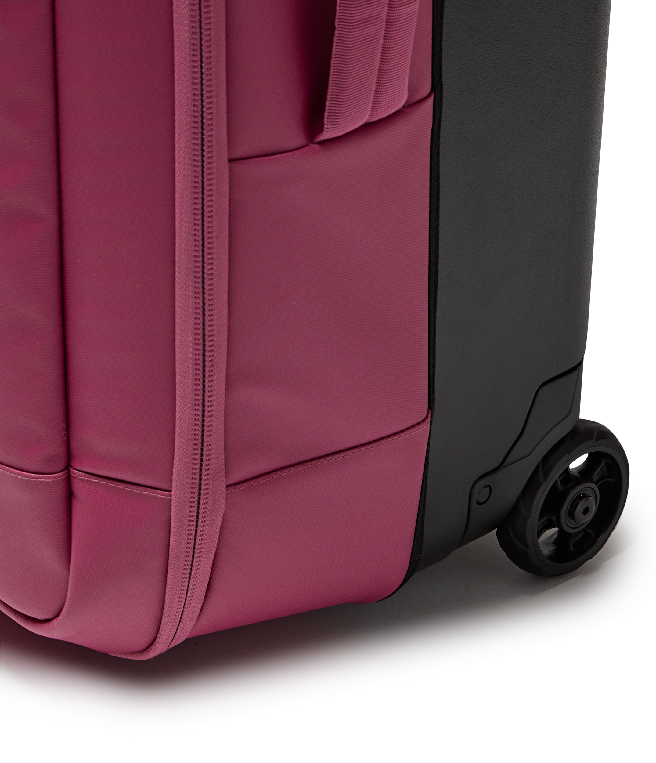 Good Latitude 30" Rolling Duffel
