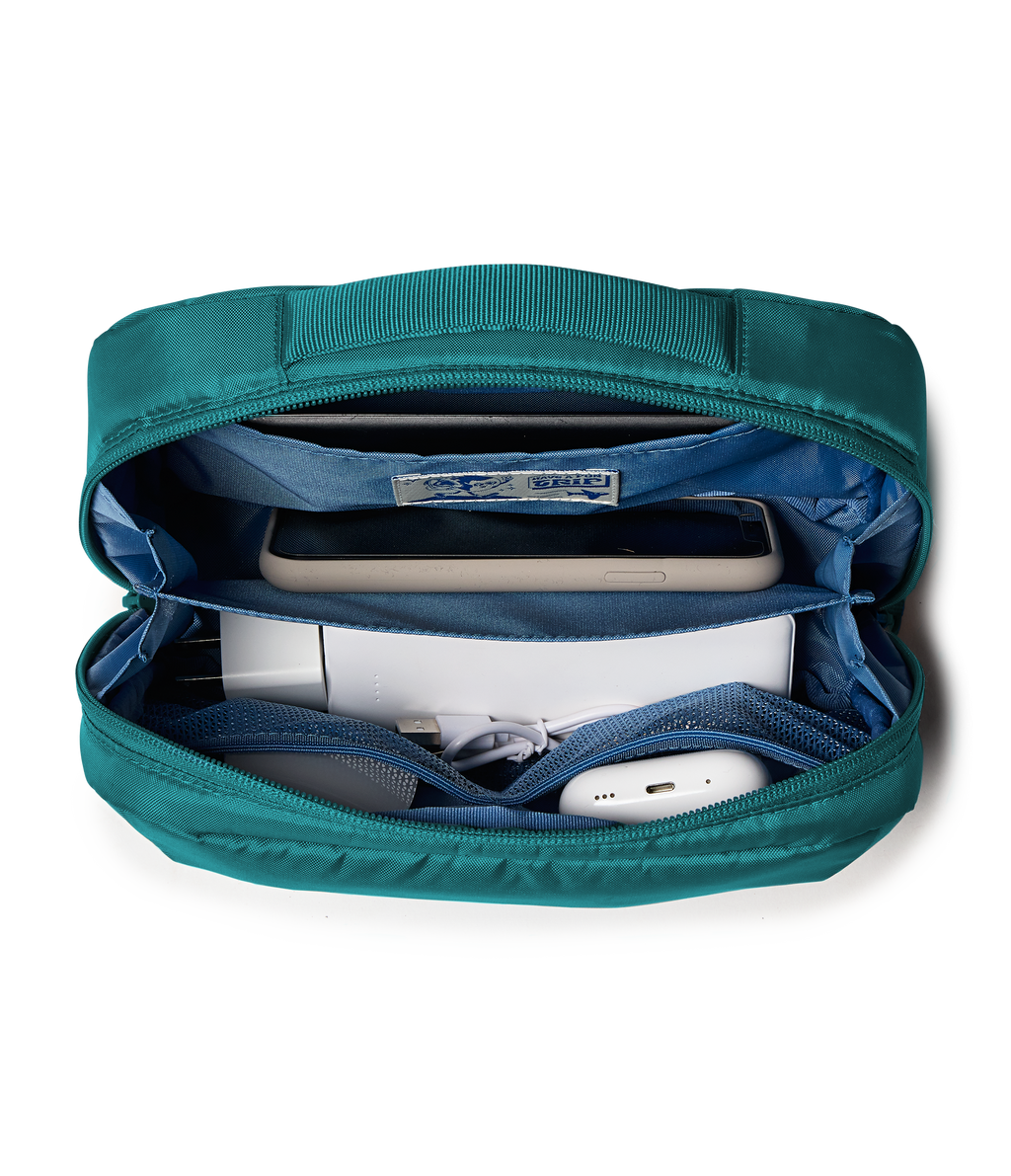 Good Latitude Tech Organizer