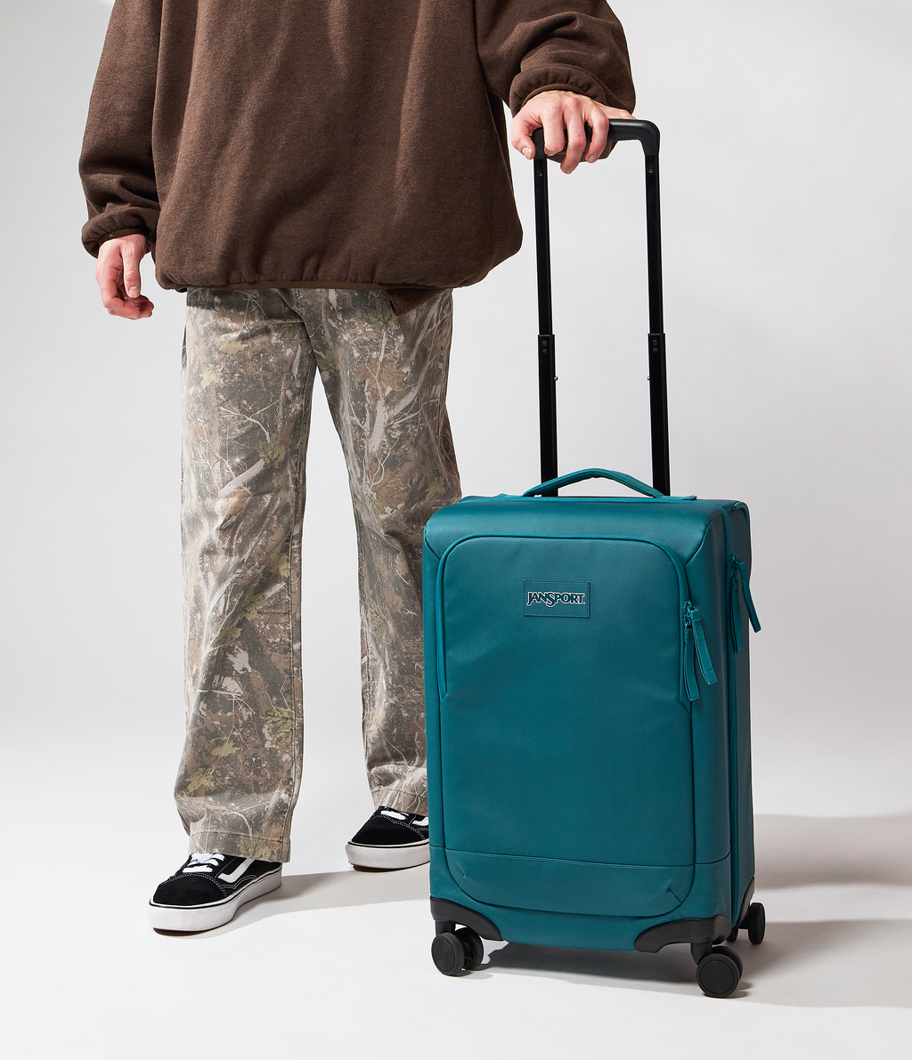 Good Latitude 22" Carry On